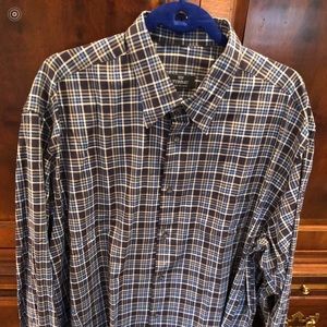 Turrau Shirt and navy plaid linen. Men’s size XL